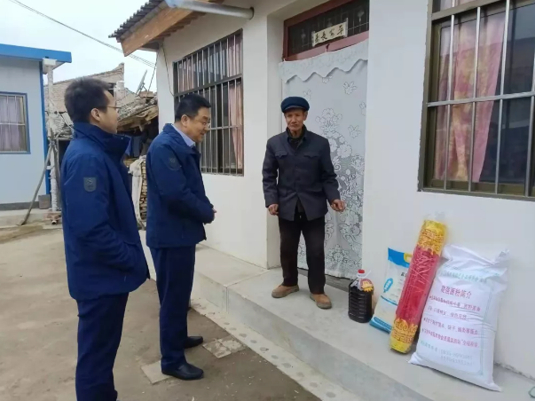 开云集团官网开云集团官网首页-开云(中国)
深入帮扶村开展春节慰问(图2) 开云集团官网开云集团官网首页-开云(中国)
深入帮扶村开展春节慰问(图2)