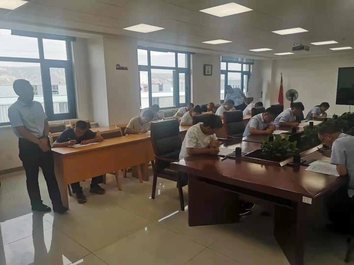开云集团官网开云集团官网首页-开云(中国)
开展污水处理专业知识培训测试(图2) 开云集团官网开云集团官网首页-开云(中国)
开展污水处理专业知识培训测试(图2)